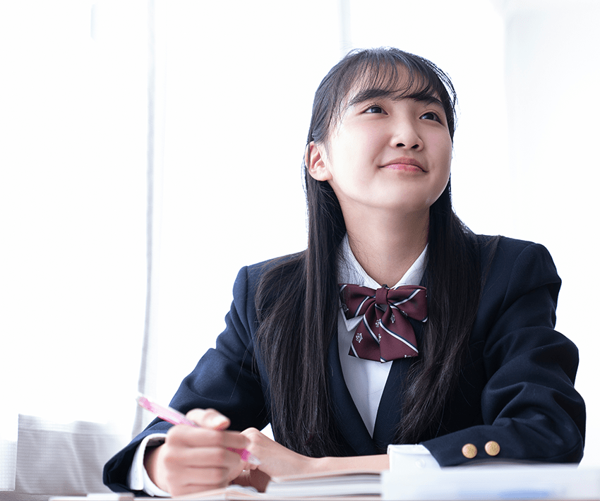 勉強している女の子